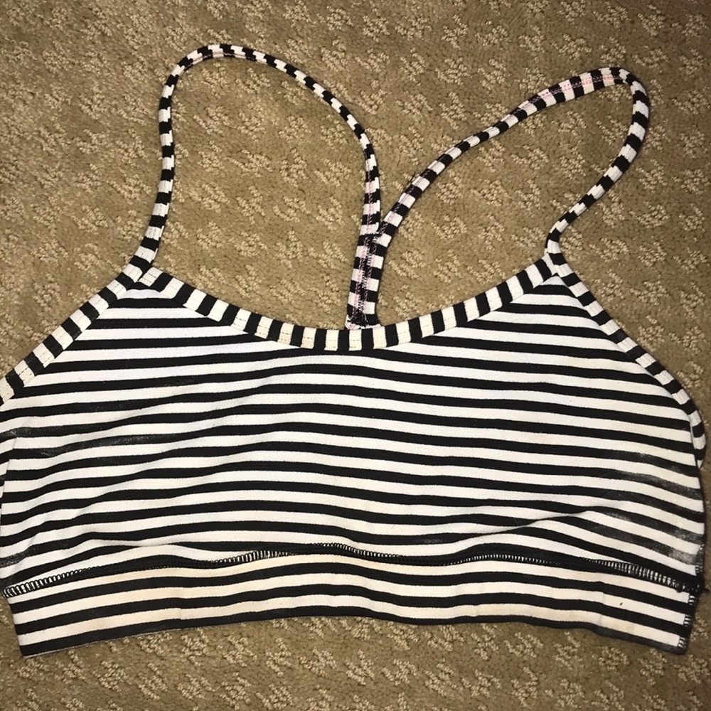 Lululemon mesh back sports bra